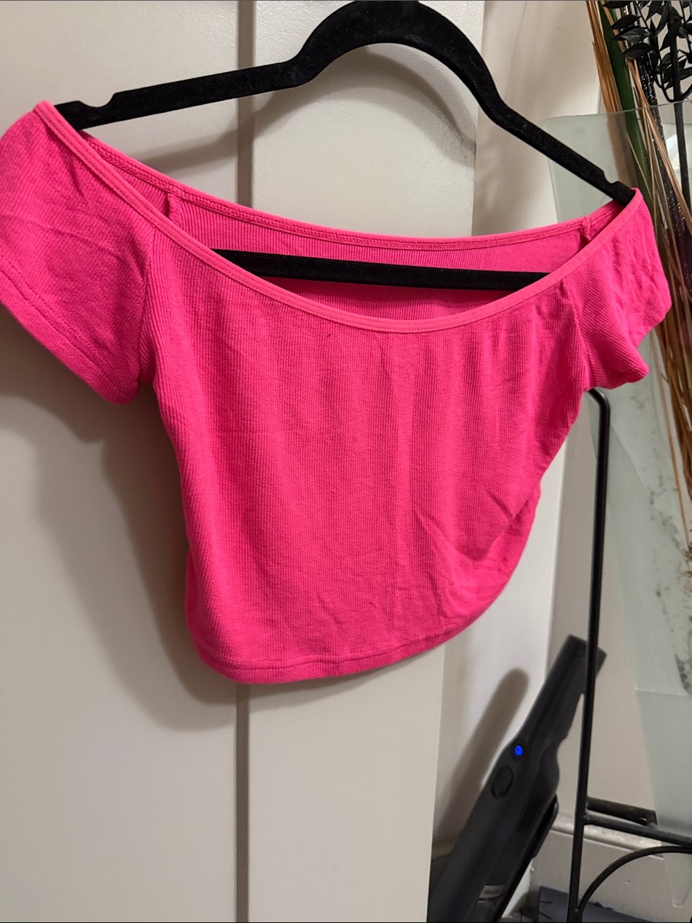 Off-Shoulder Ribbed Crop Top in Hot Pink